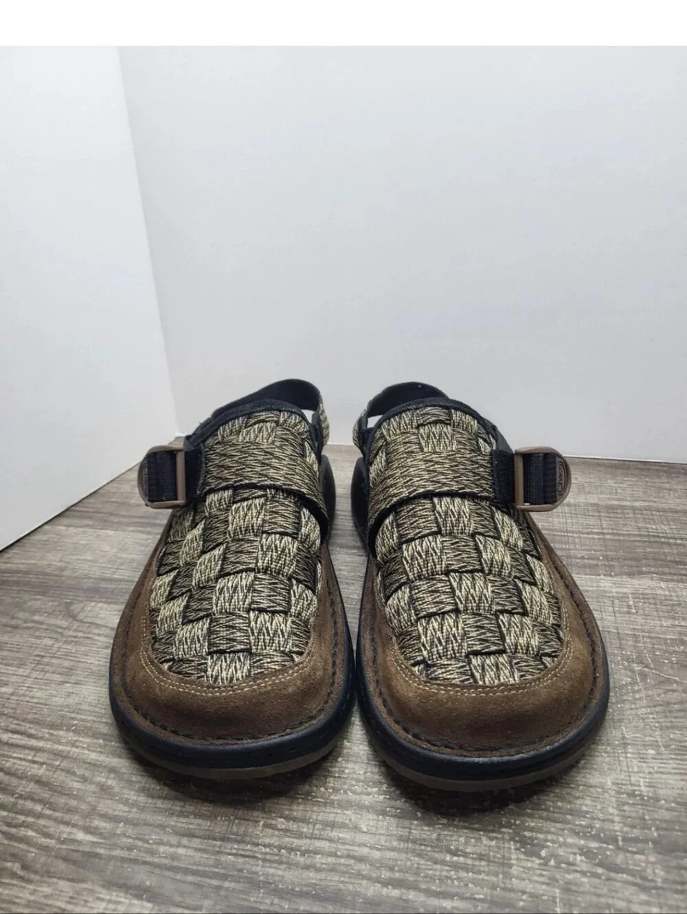 Chaco Canyon Woven Clogs  Men's Size 9 Brown Black Shoes